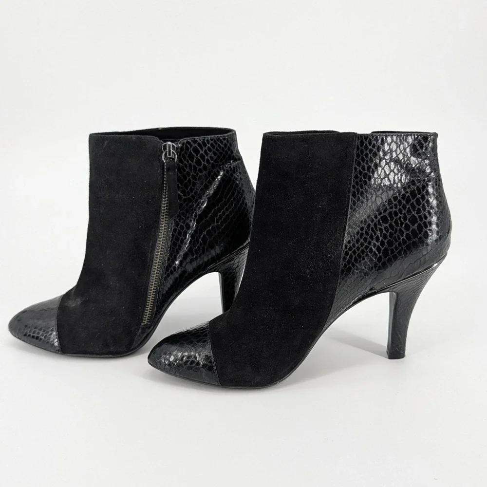 Söfft Makayla Ankle Boots Black Suede Snake Embossed Leather Heel Size 10M
